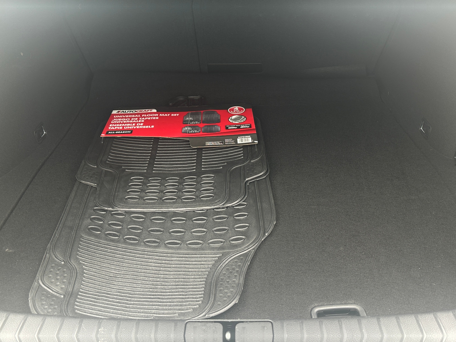 Thumbnail: 2025 Genesis G70 - 6