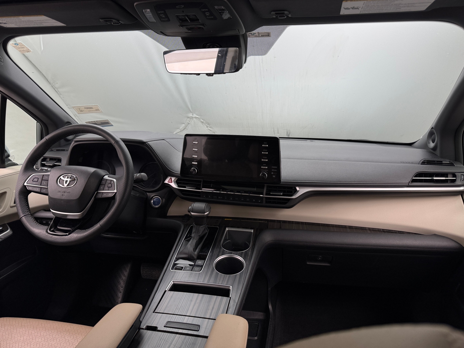 Thumbnail: 2023 Toyota Sienna - 2