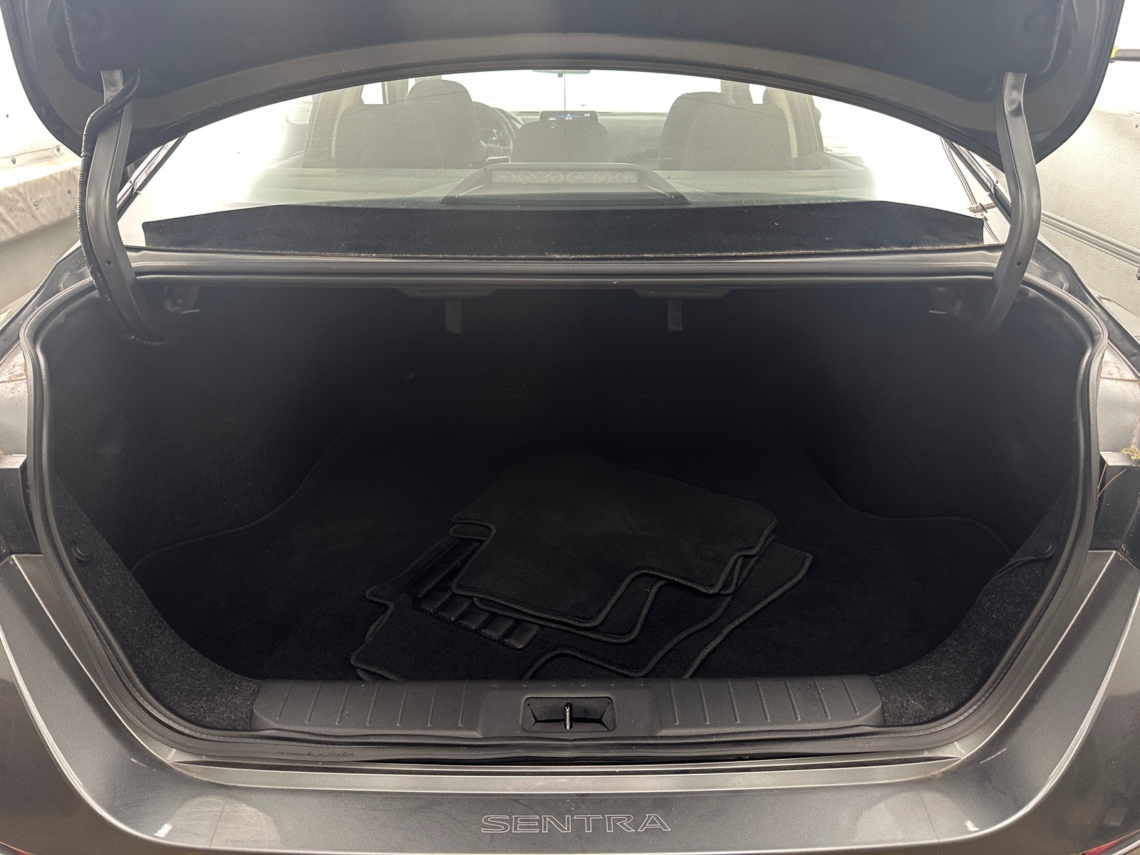 Thumbnail: 2022 Nissan Sentra - 7