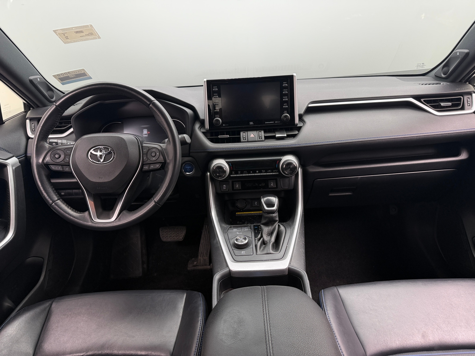 Thumbnail: 2020 Toyota RAV4 - 3