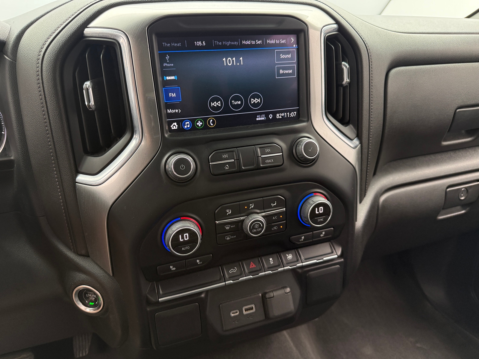 Thumbnail: 2022 Chevrolet Silverado 1500 - 4