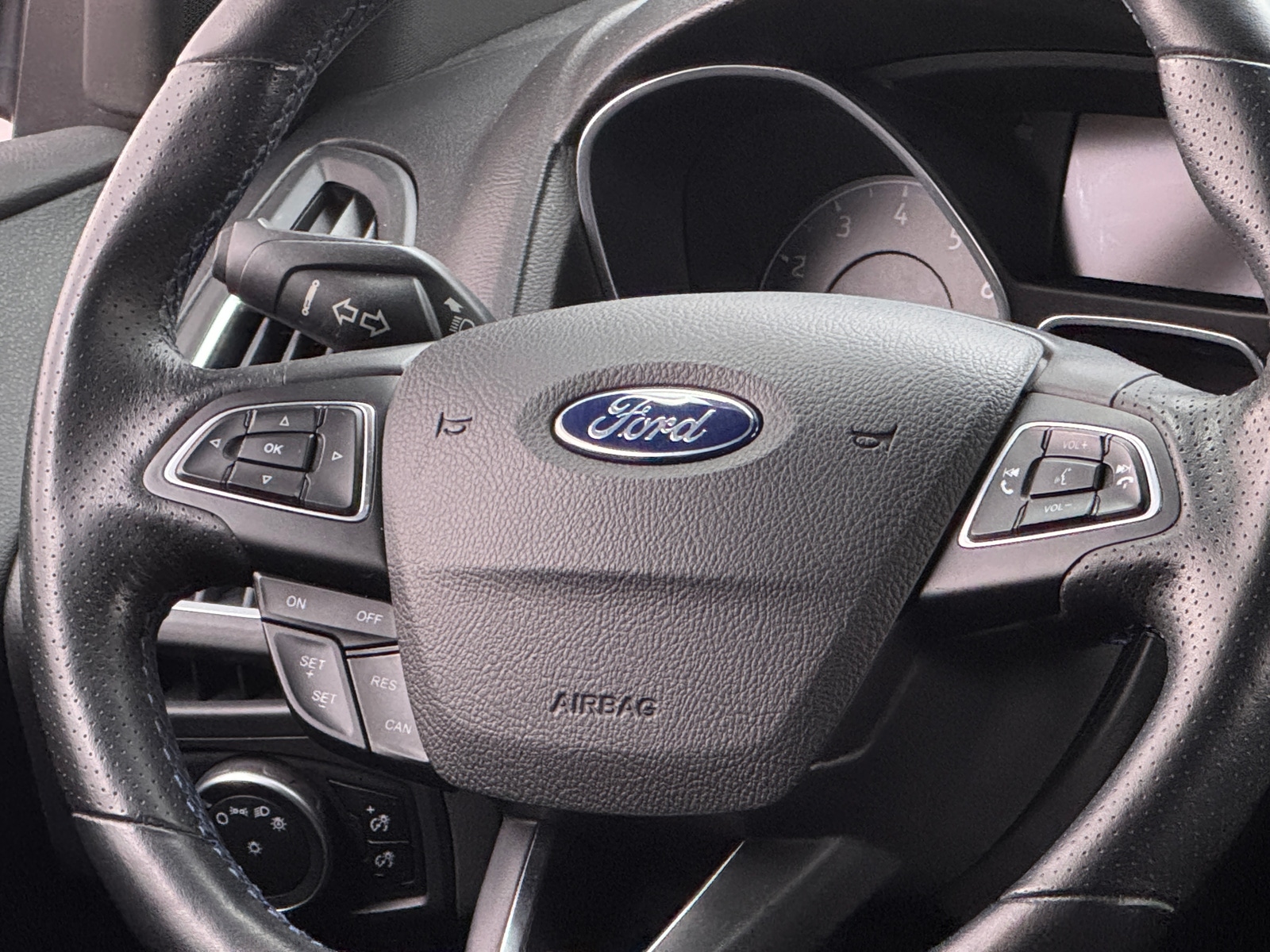 Thumbnail: 2018 Ford Focus - 4