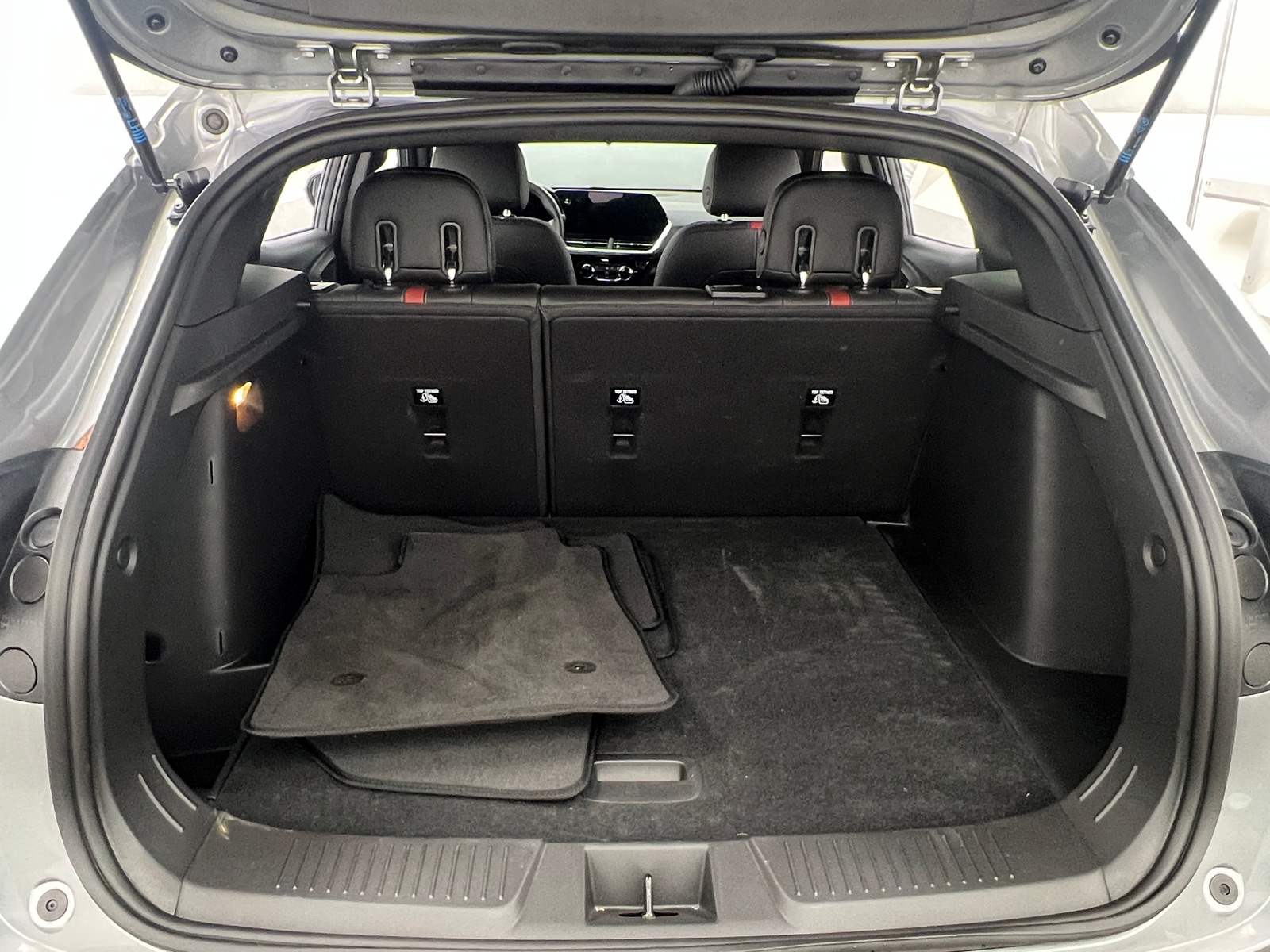 Thumbnail: 2025 Chevrolet Trax - 6