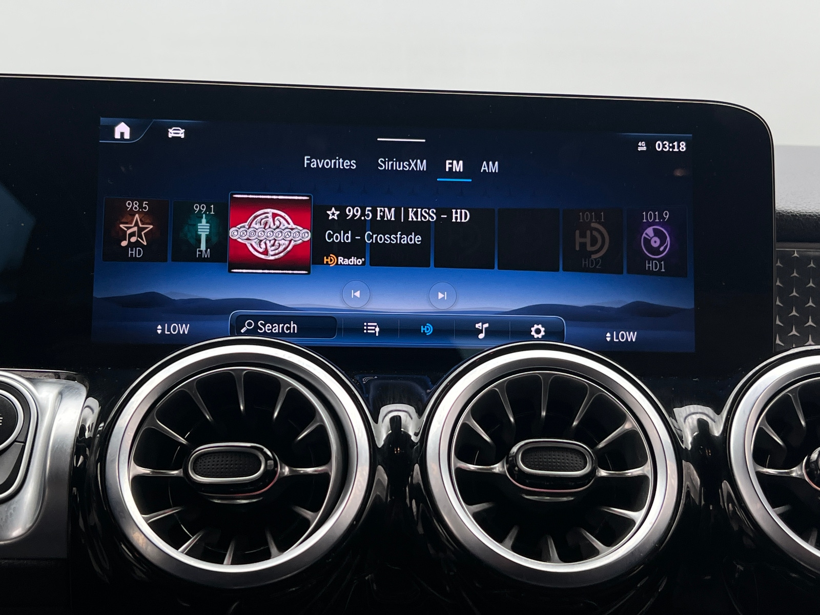 Thumbnail: 2025 Mercedes-Benz GLB - 3