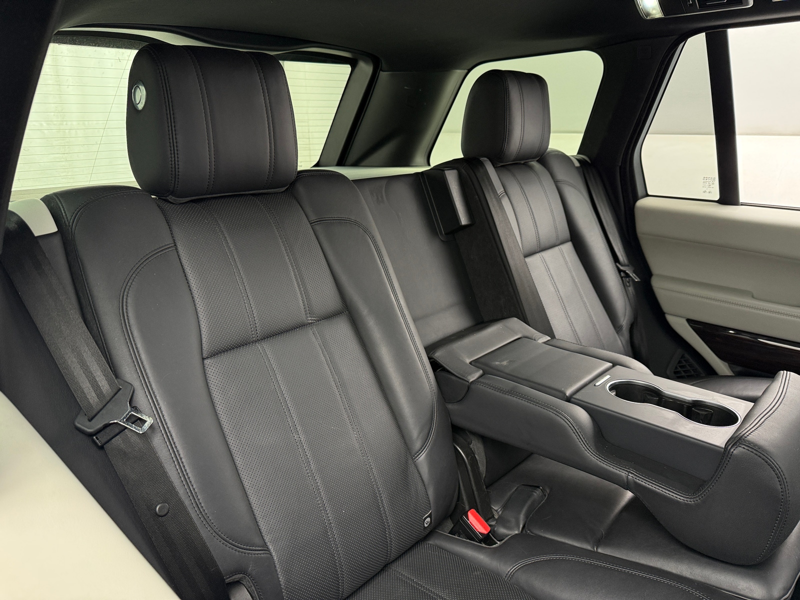 Thumbnail: 2017 Land Rover Range Rover - 5