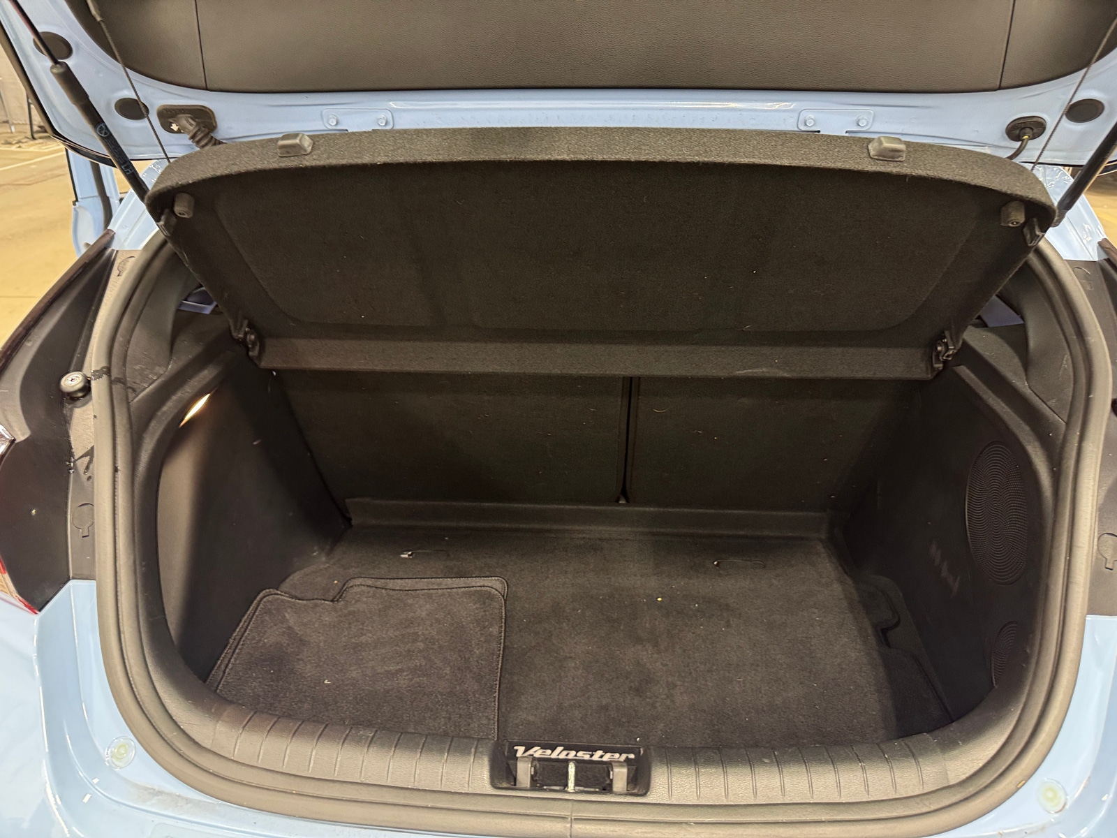 Thumbnail: 2020 Hyundai Veloster - 7