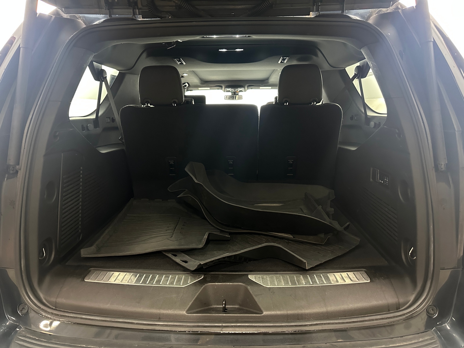 Thumbnail: 2021 GMC Yukon XL - 6