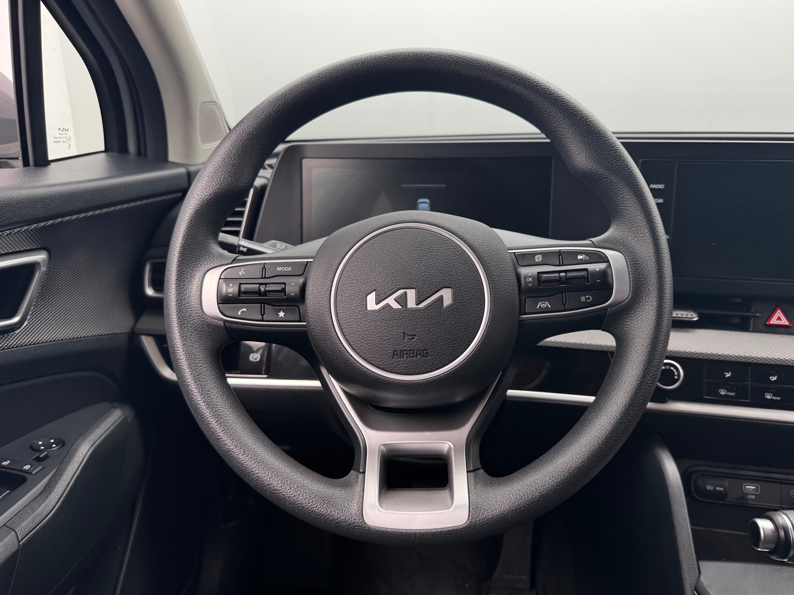 Thumbnail: 2025 Kia Sportage - 5