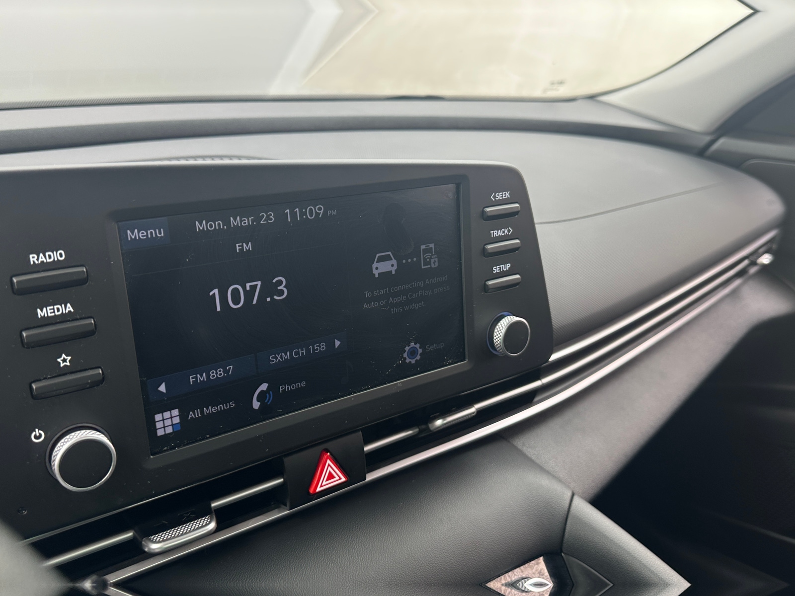 Thumbnail: 2022 Hyundai Elantra - 4