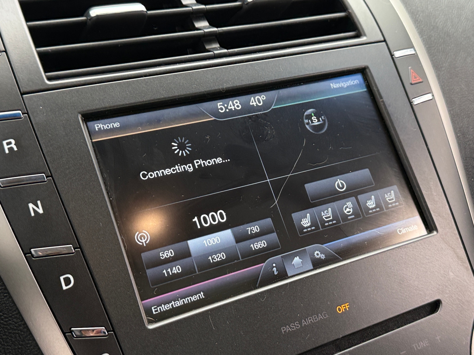 Thumbnail: 2015 Lincoln MKZ - 3