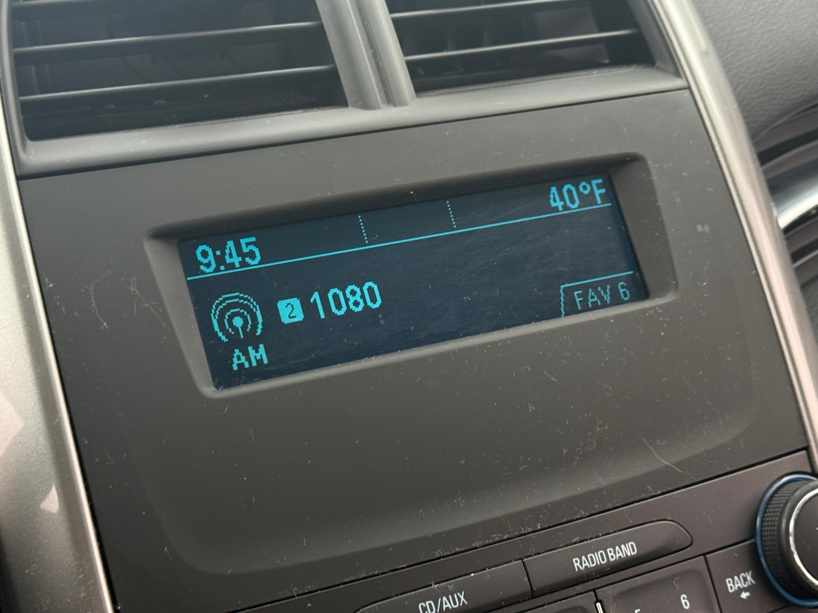 Thumbnail: 2015 Chevrolet Malibu - 4