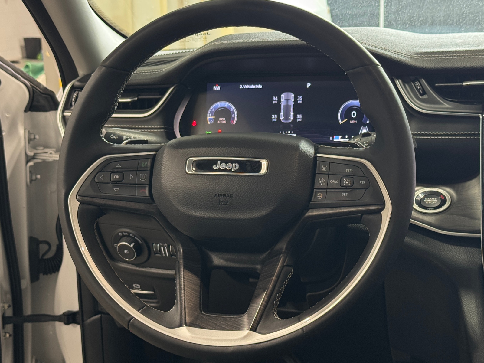 Thumbnail: 2023 Jeep Grand Cherokee - 4