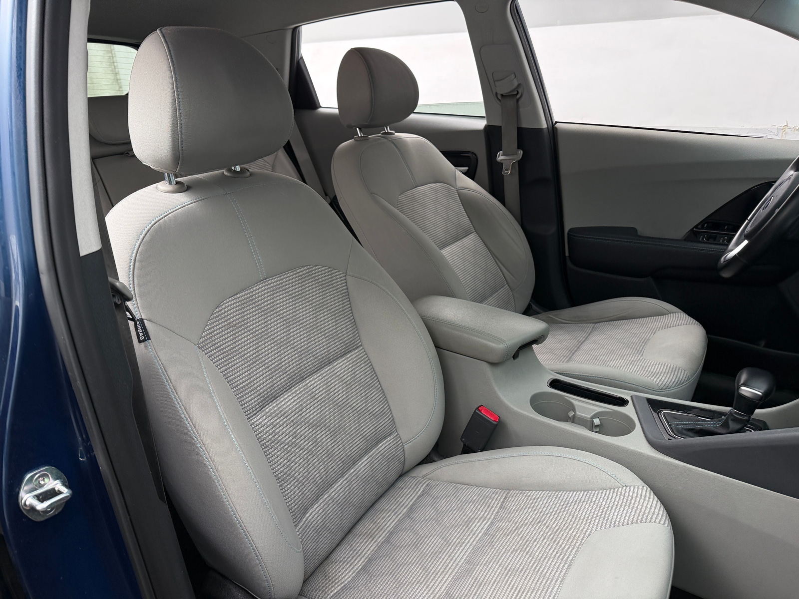 Thumbnail: 2020 Kia Niro - 2