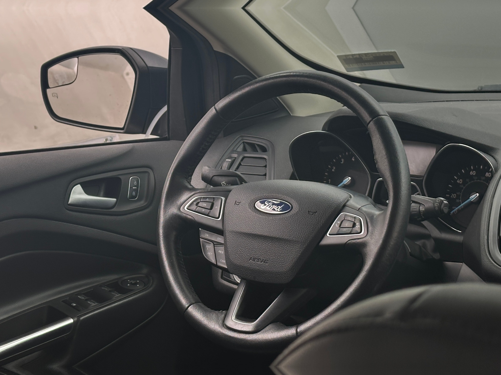 Thumbnail: 2019 Ford Escape - 4