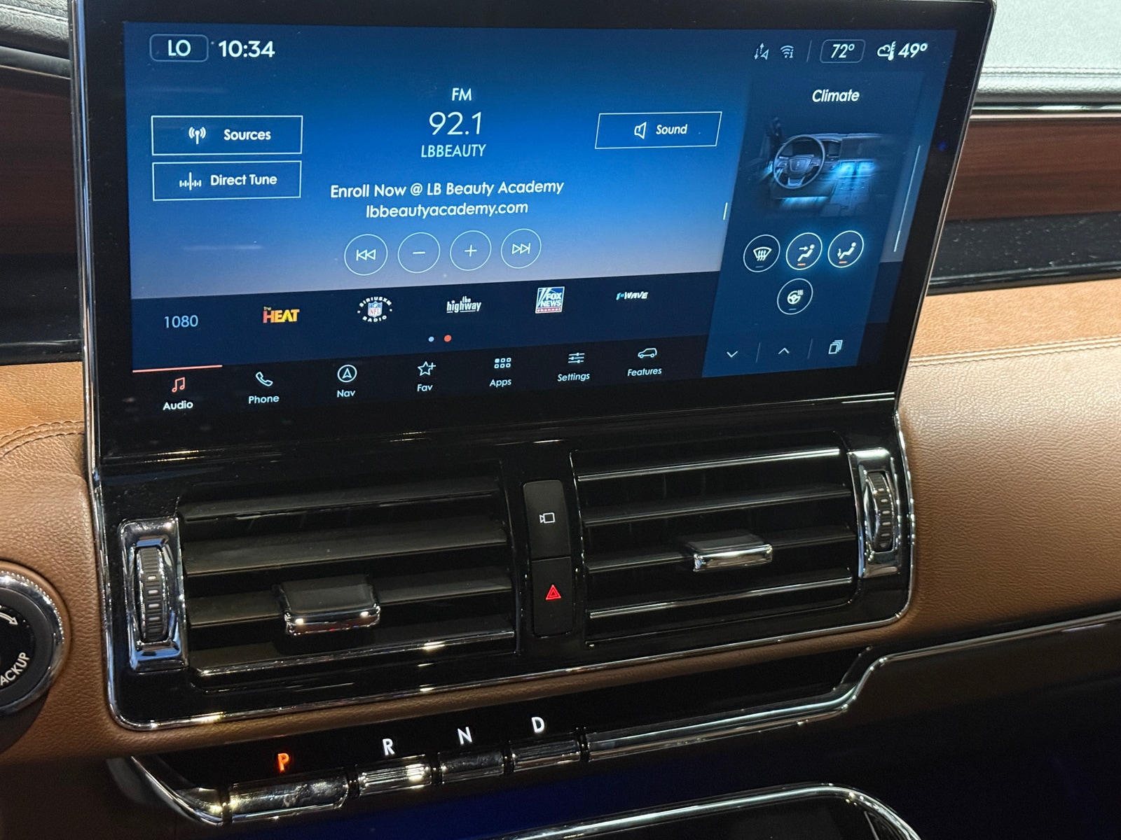 Thumbnail: 2023 Lincoln Navigator L - 3