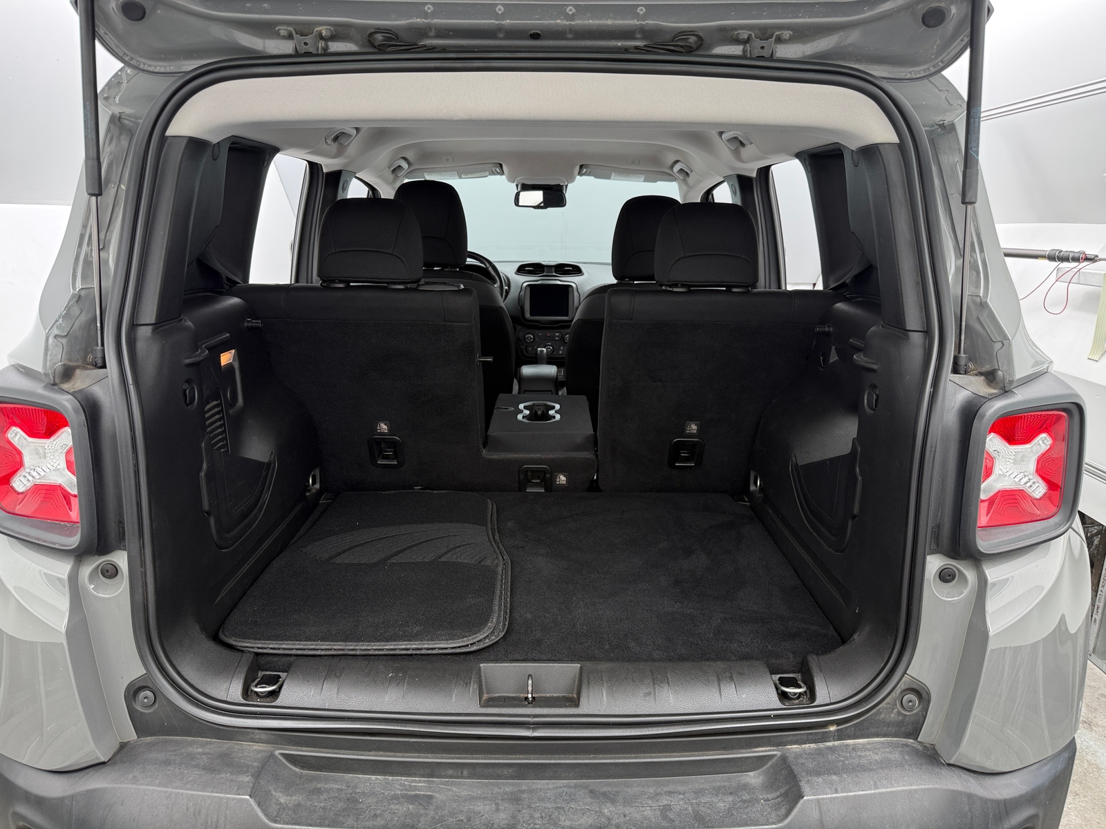 Thumbnail: 2021 Jeep Renegade - 7