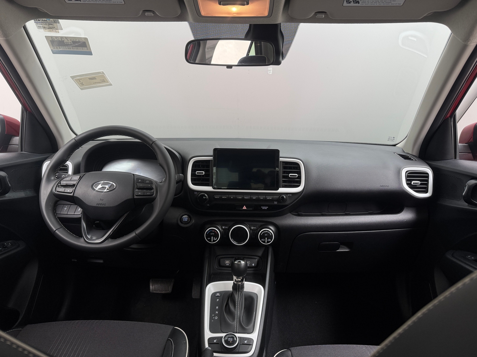 Thumbnail: 2023 Hyundai Venue - 3