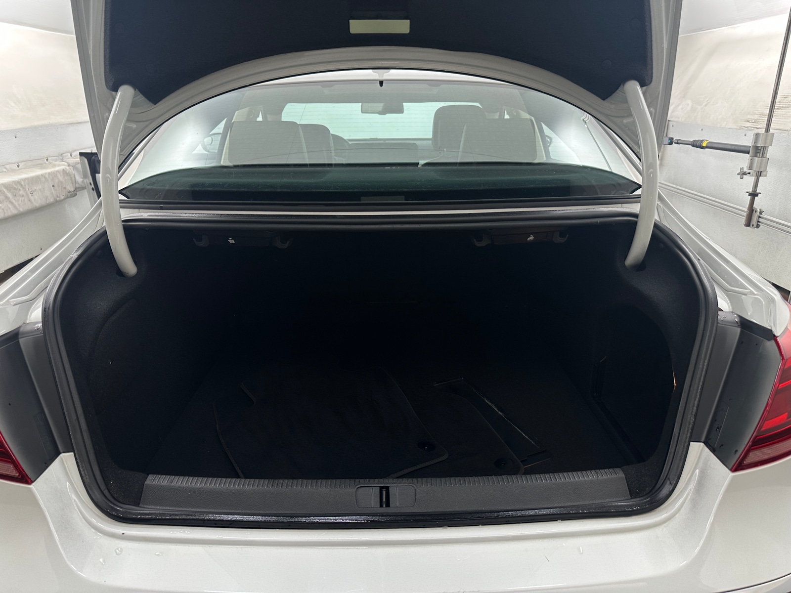 Thumbnail: 2015 Volkswagen CC - 6