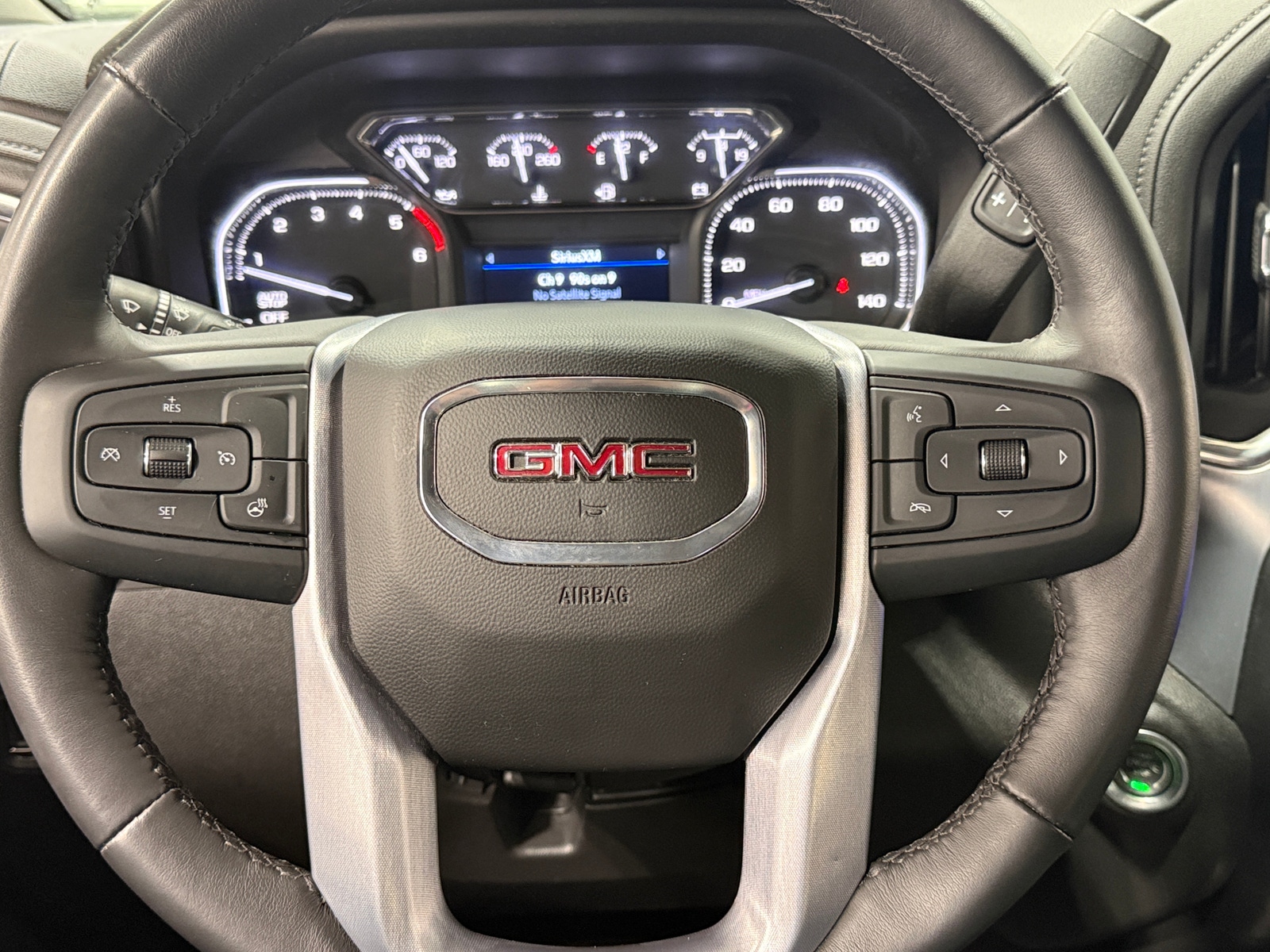 Thumbnail: 2022 GMC Sierra 1500 - 4