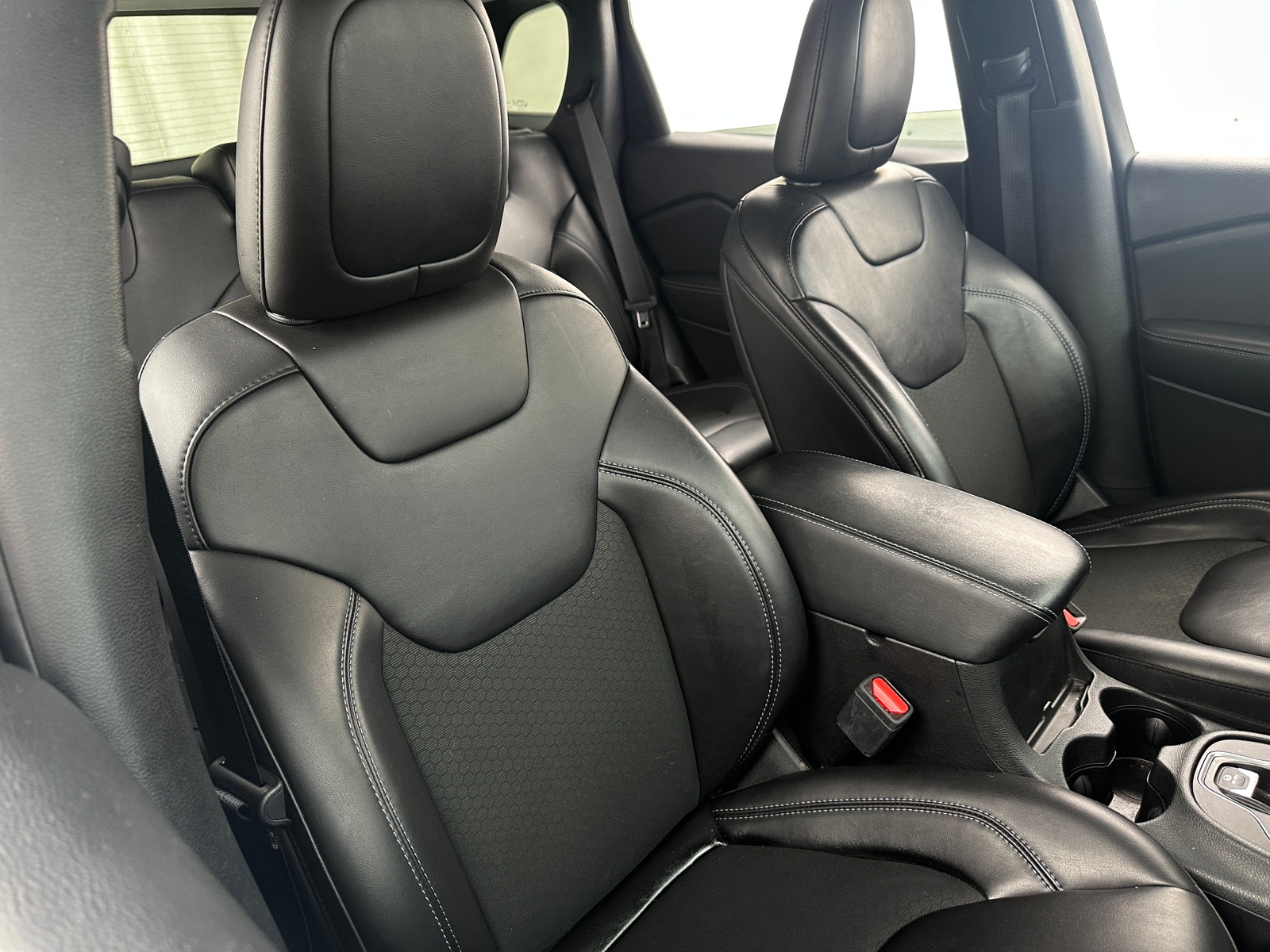 Thumbnail: 2021 Jeep Cherokee - 2