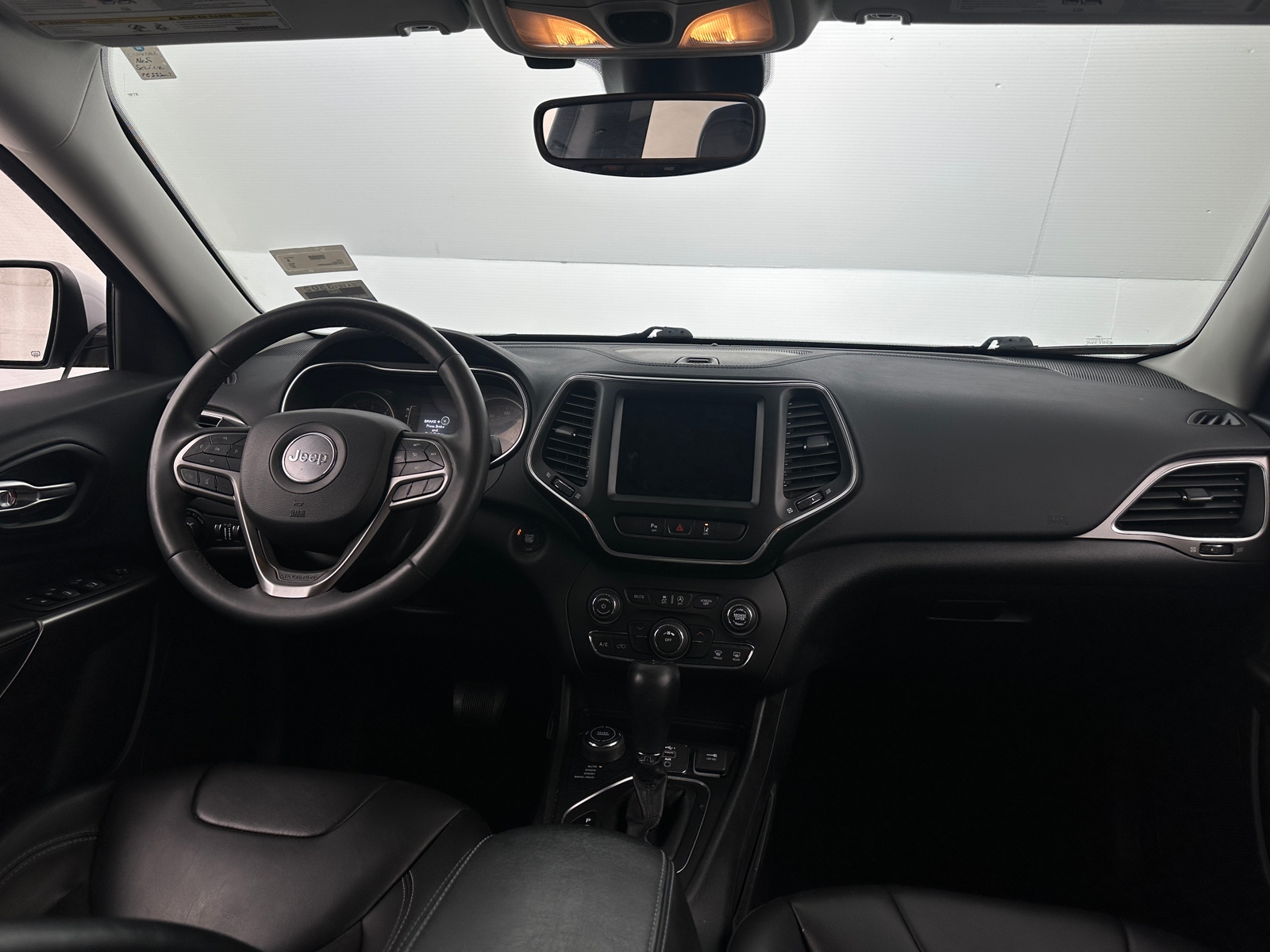 Thumbnail: 2021 Jeep Cherokee - 3