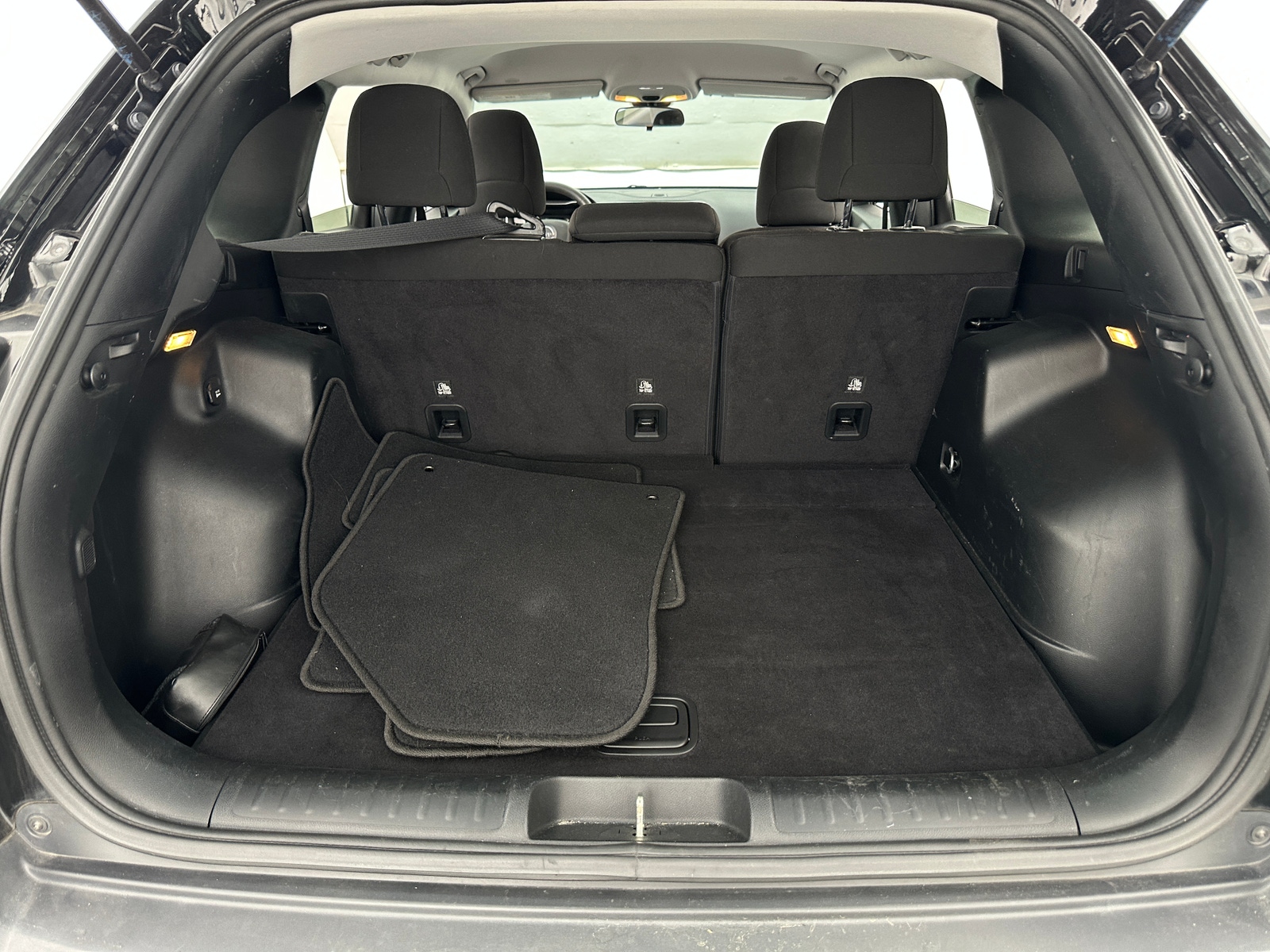 Thumbnail: 2020 Jeep Cherokee - 7