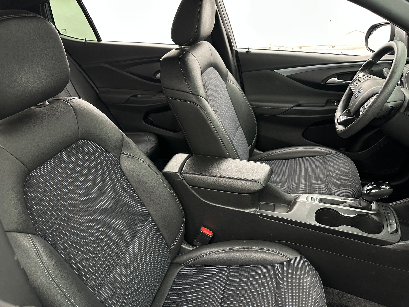 Thumbnail: 2025 Buick Envista - 2