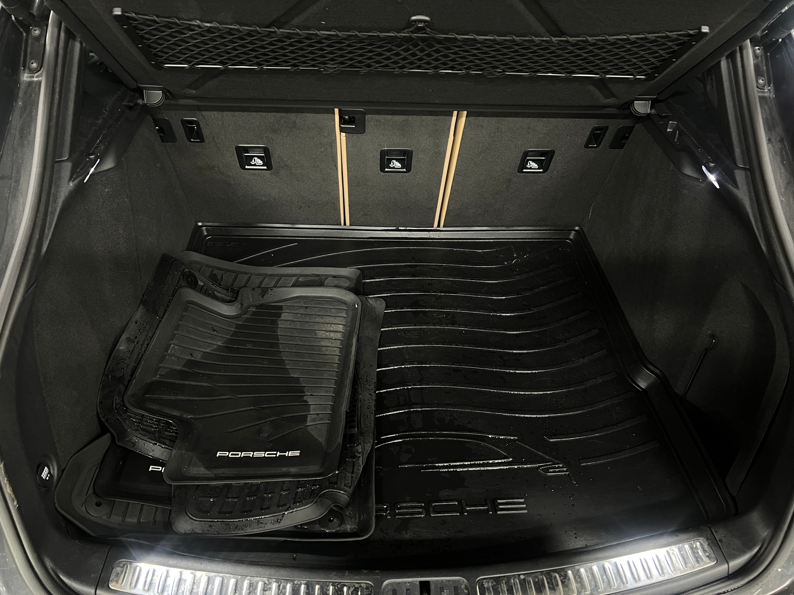 Thumbnail: 2020 Porsche Macan - 6