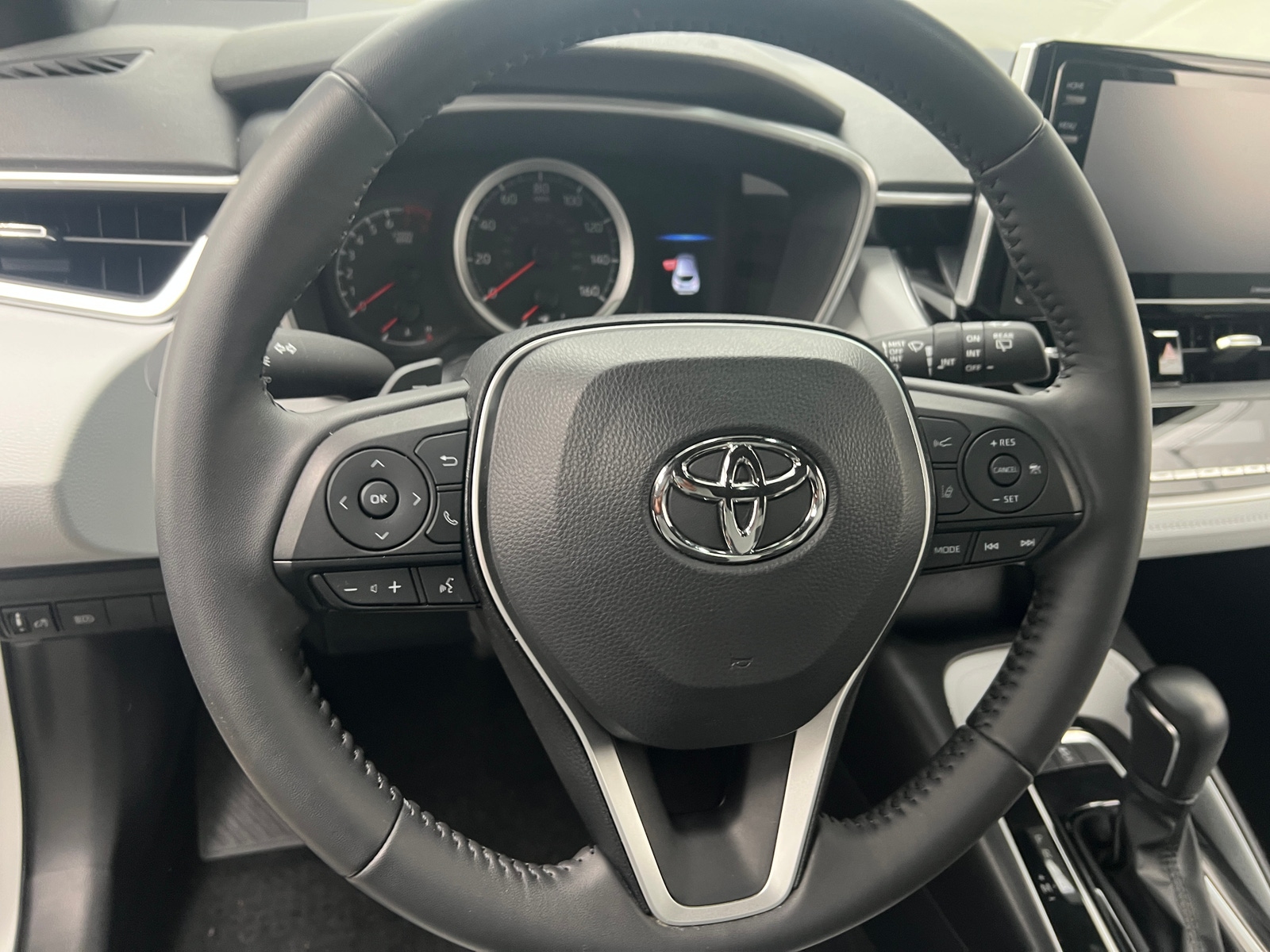 Thumbnail: 2022 Toyota Corolla - 5