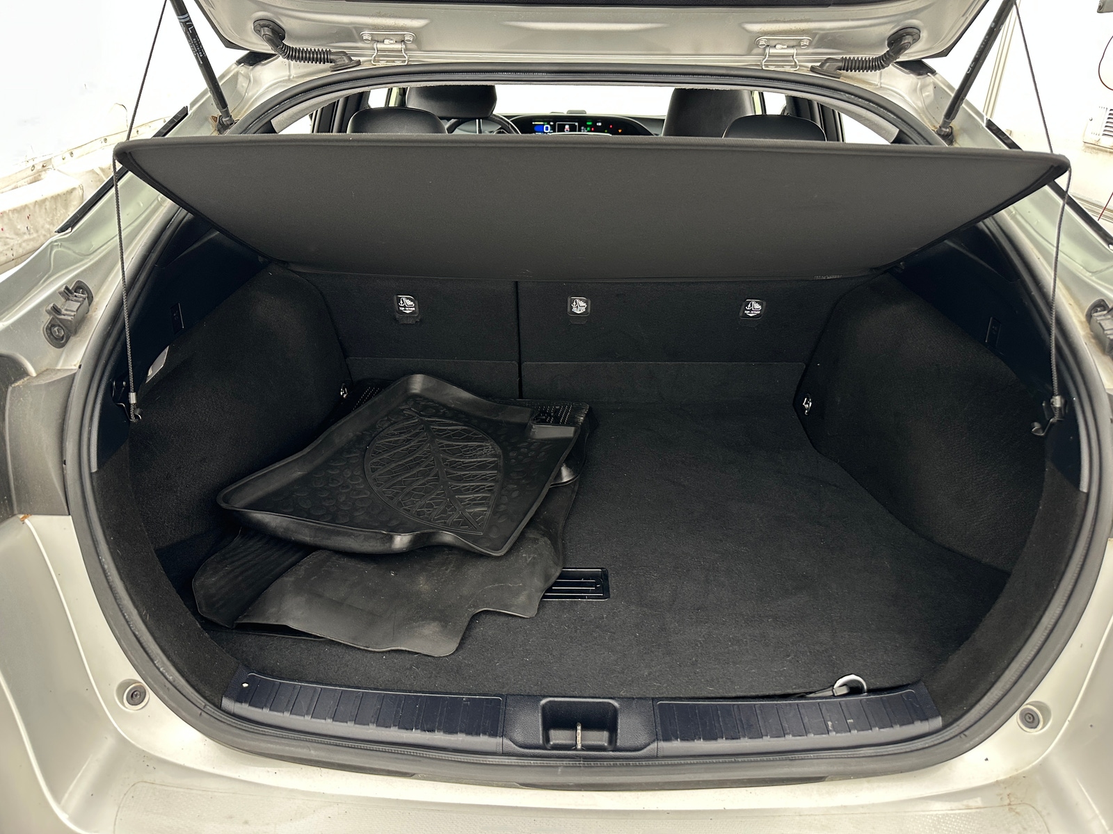 Thumbnail: 2017 Toyota Prius - 7