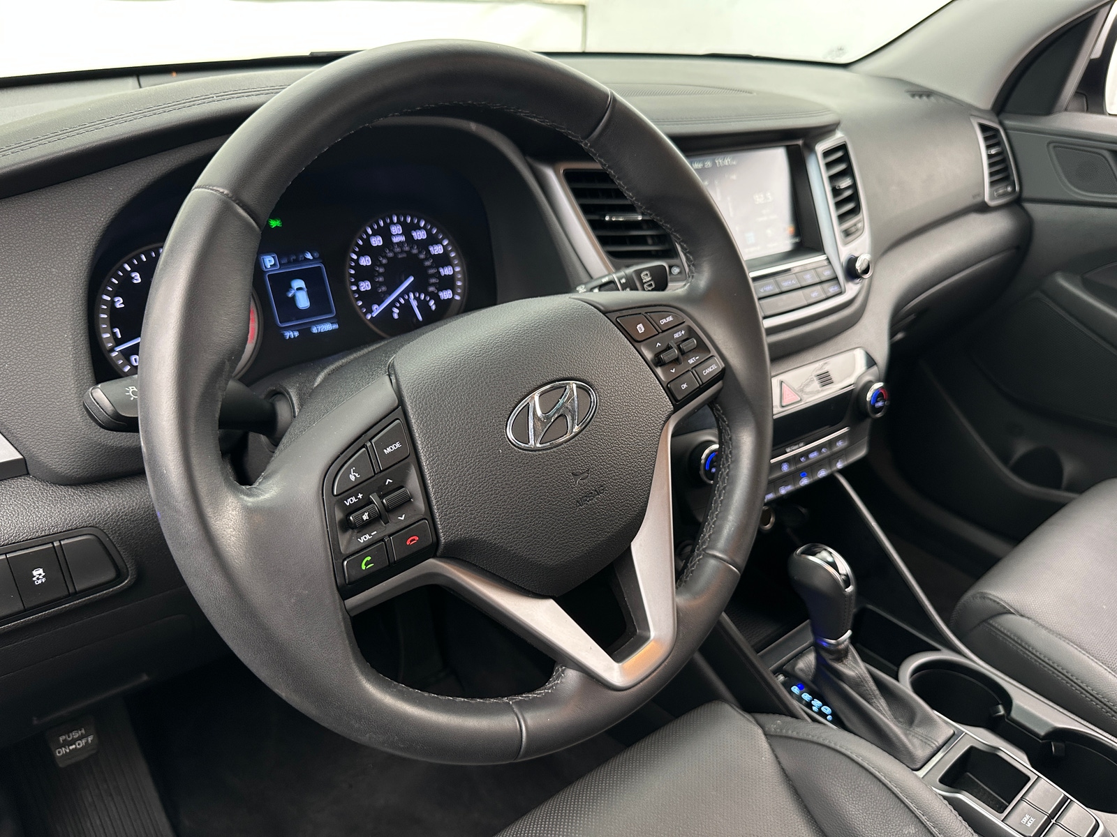 Thumbnail: 2017 Hyundai Tucson - 4