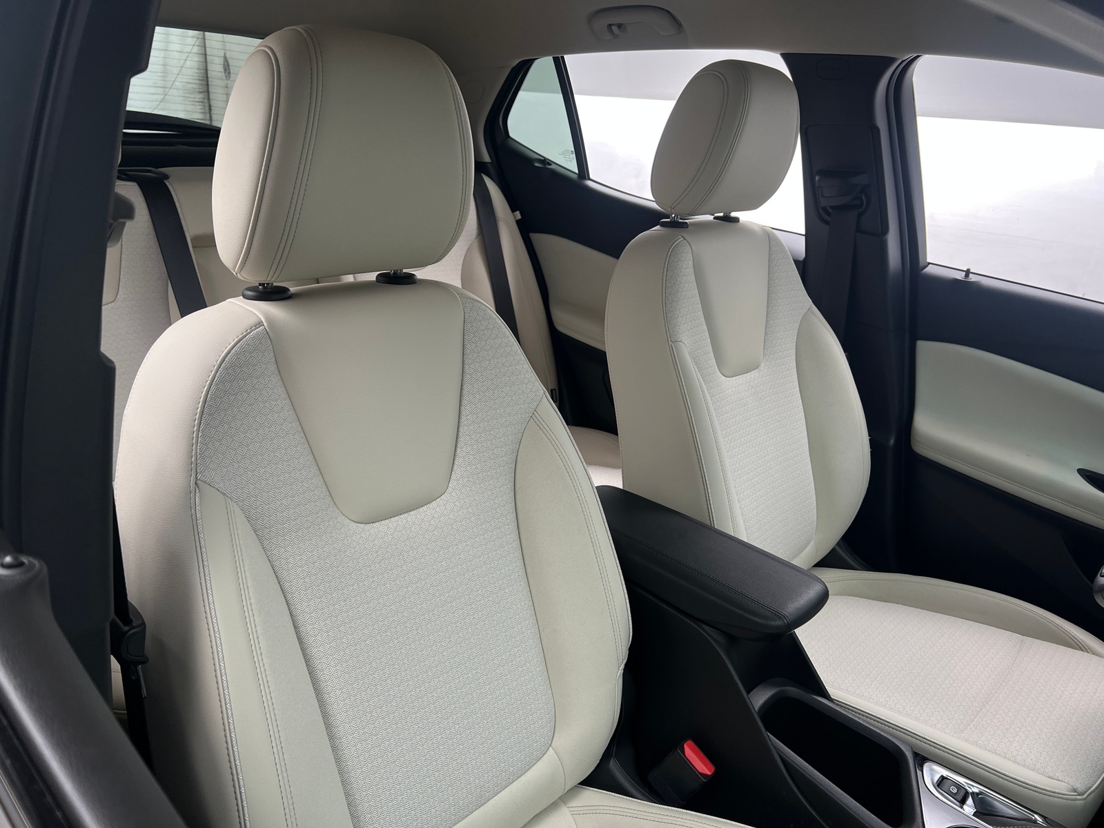 Thumbnail: 2020 Buick Encore GX - 2