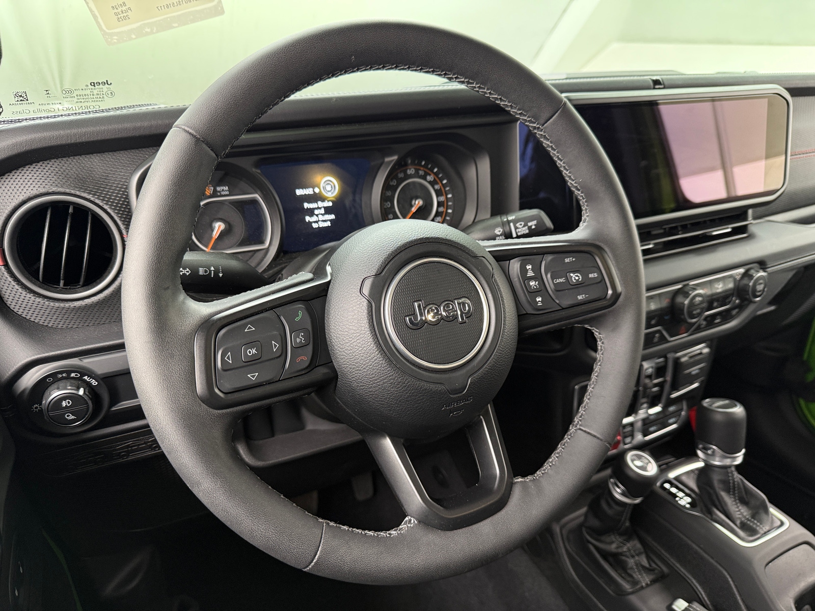 Thumbnail: 2025 Jeep Gladiator - 4