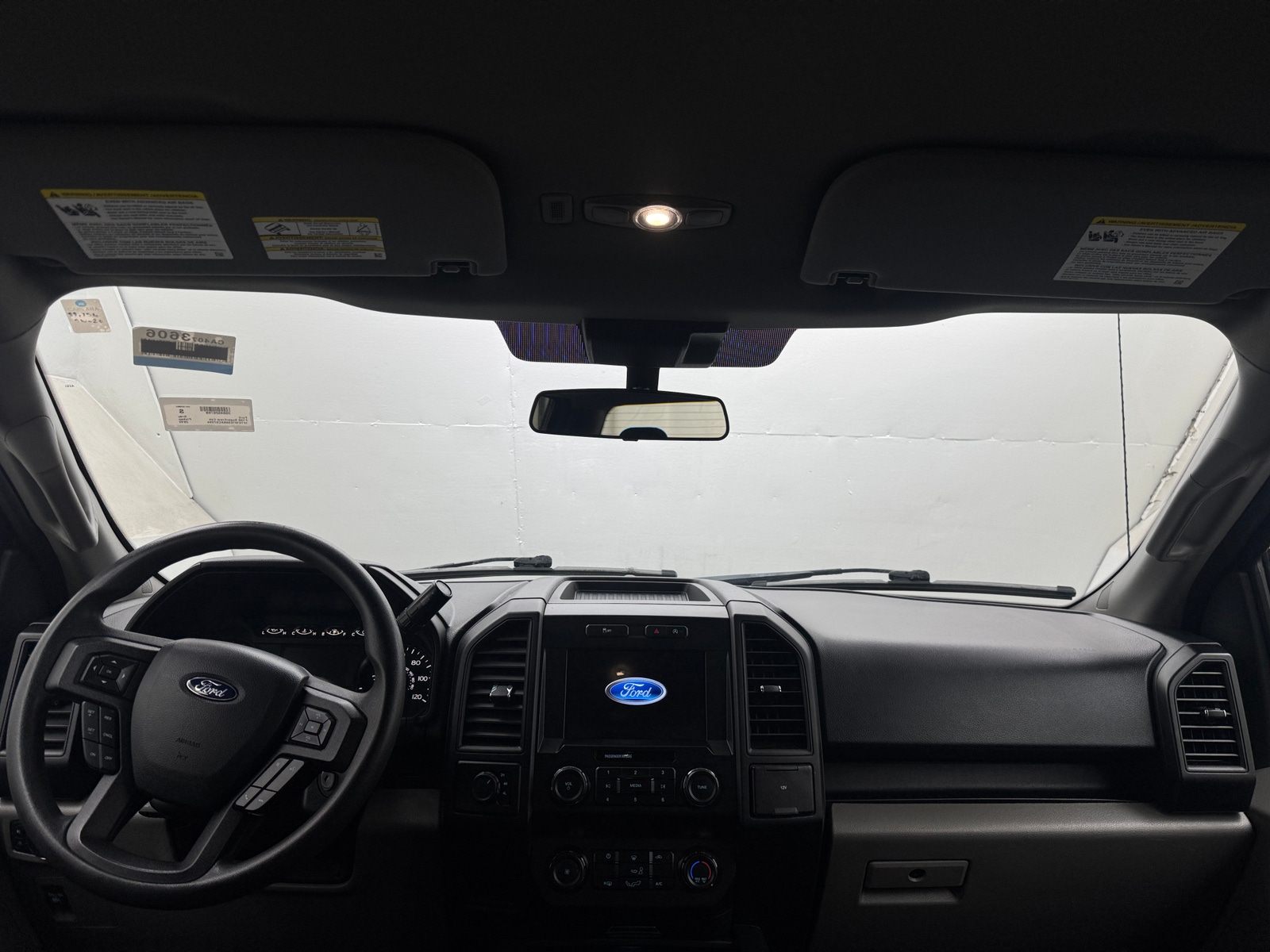 Thumbnail: 2019 Ford Econoline - 3