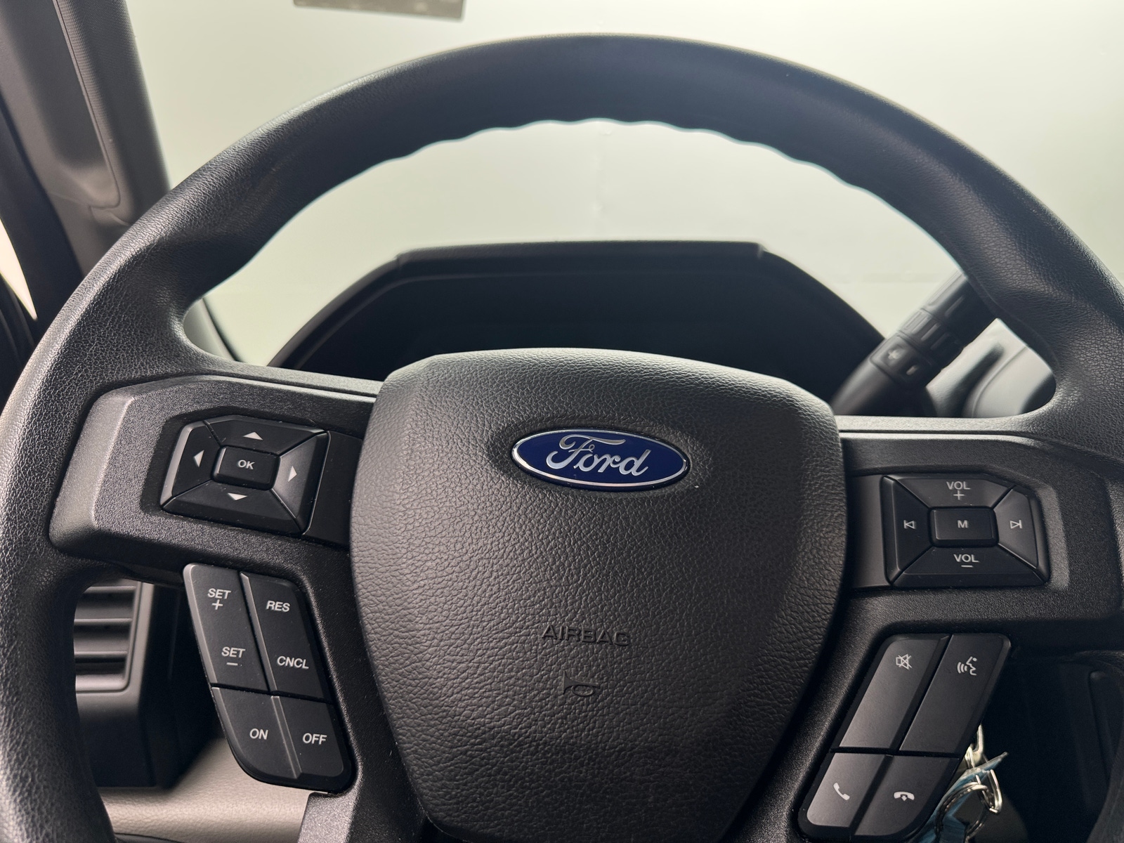 Thumbnail: 2019 Ford Econoline - 5