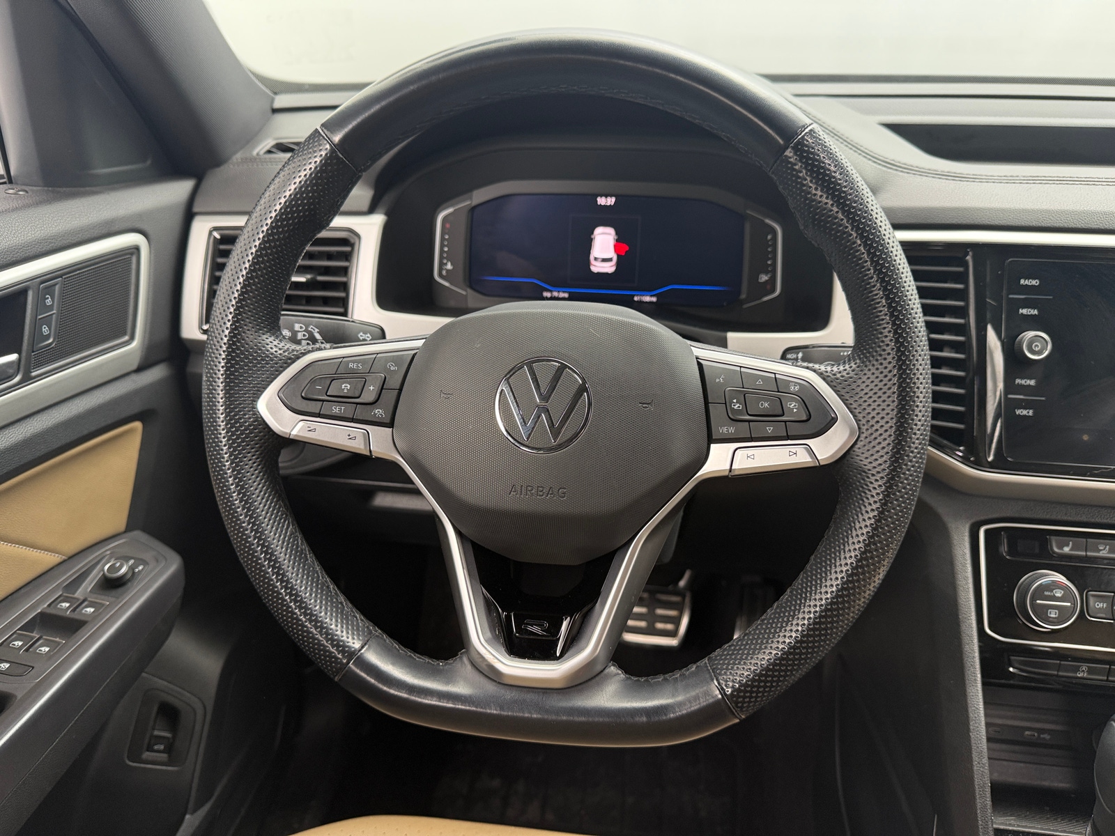 Thumbnail: 2021 Volkswagen Atlas - 4