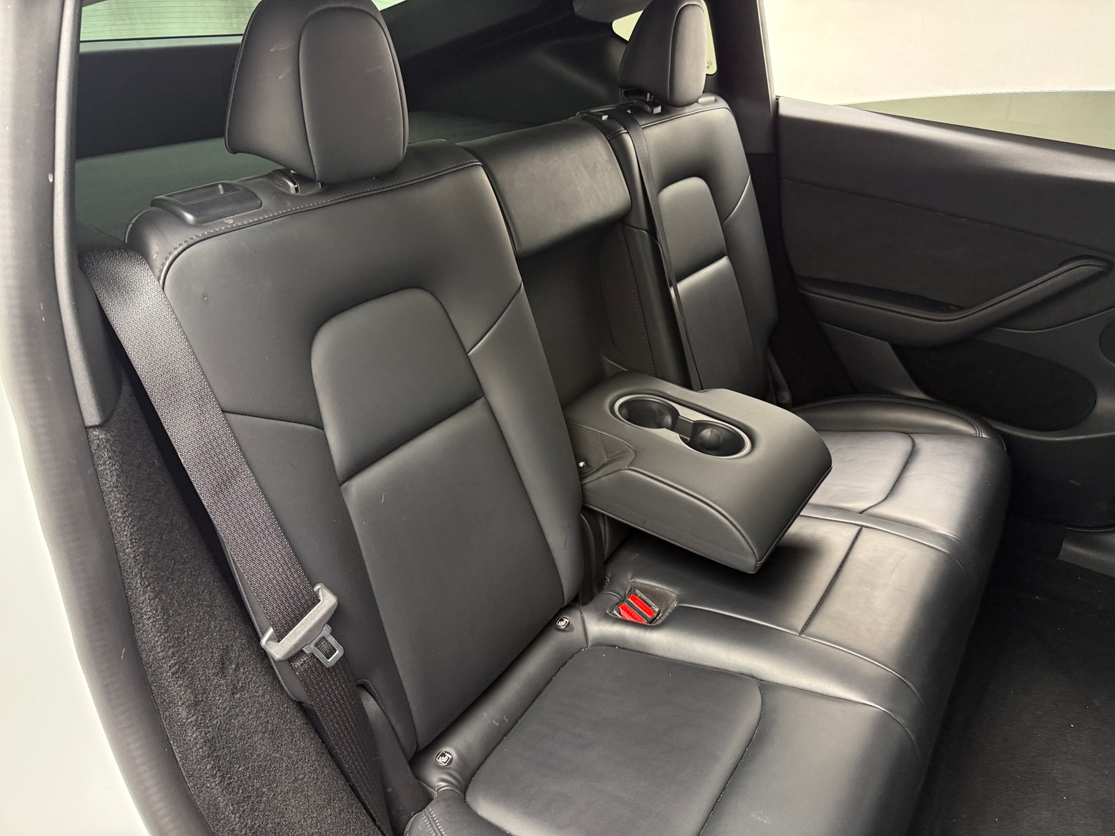 Thumbnail: 2022 Tesla Model Y - 5