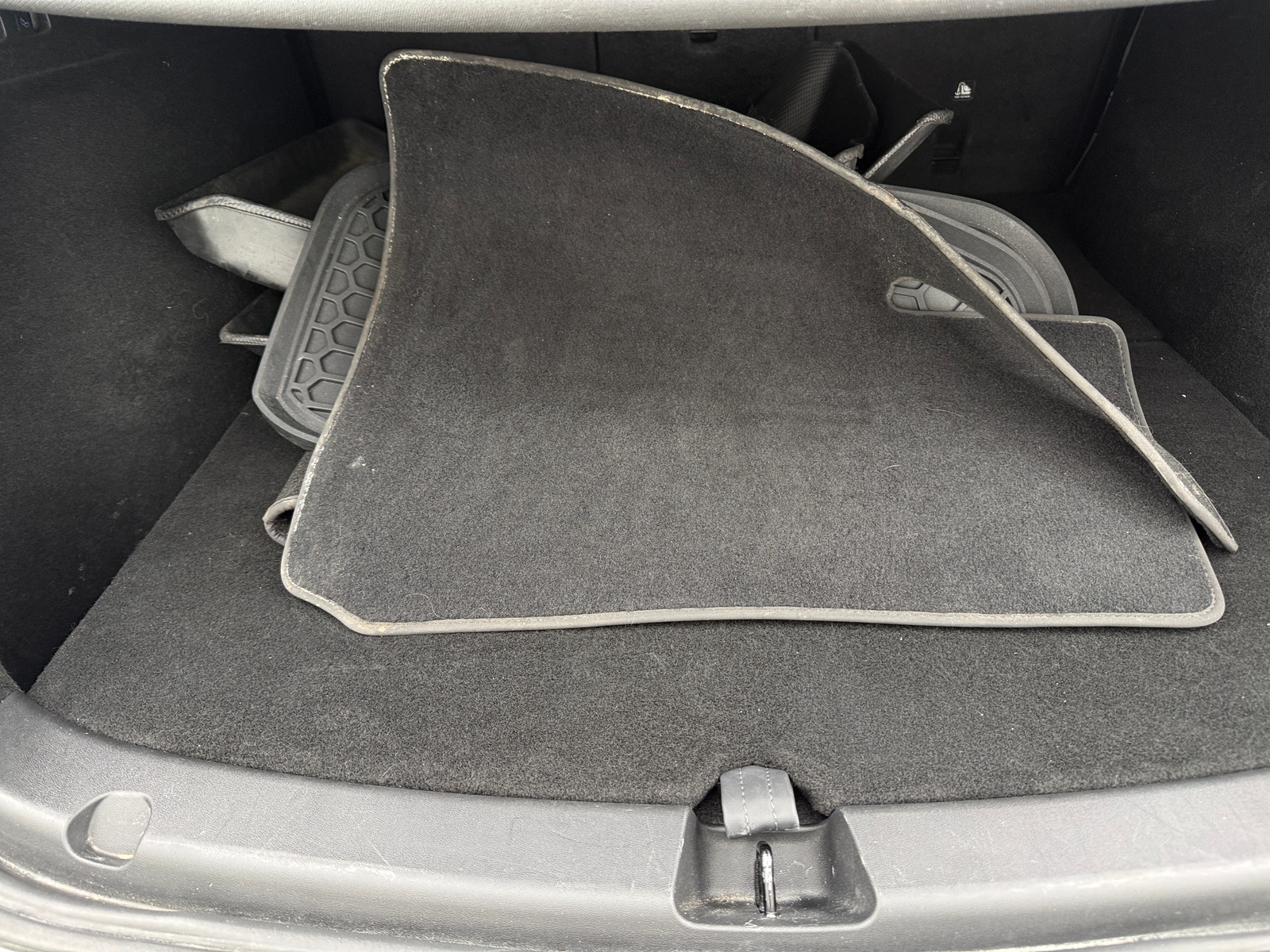 Thumbnail: 2022 Tesla Model Y - 6