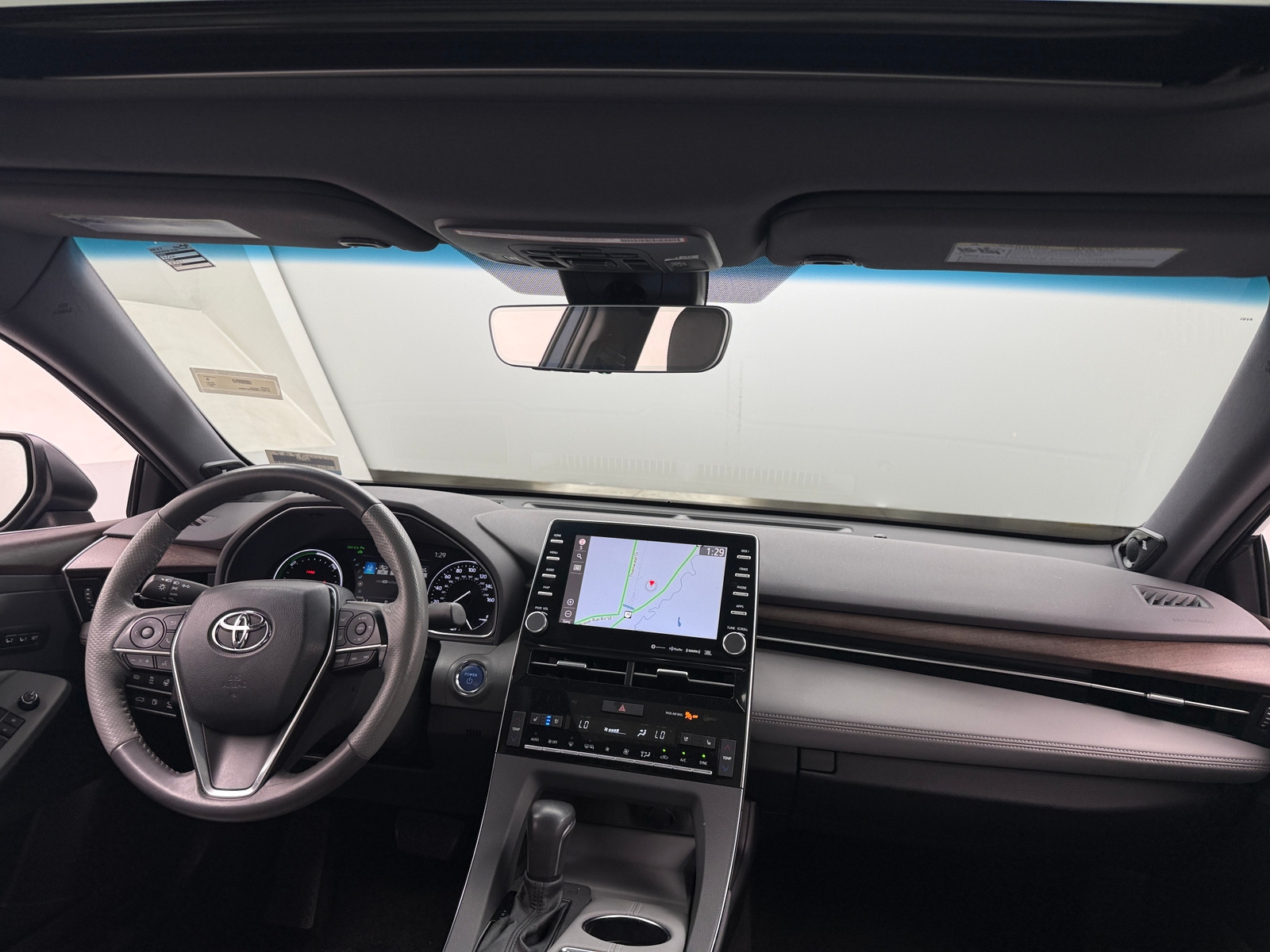 Thumbnail: 2021 Toyota Avalon - 3