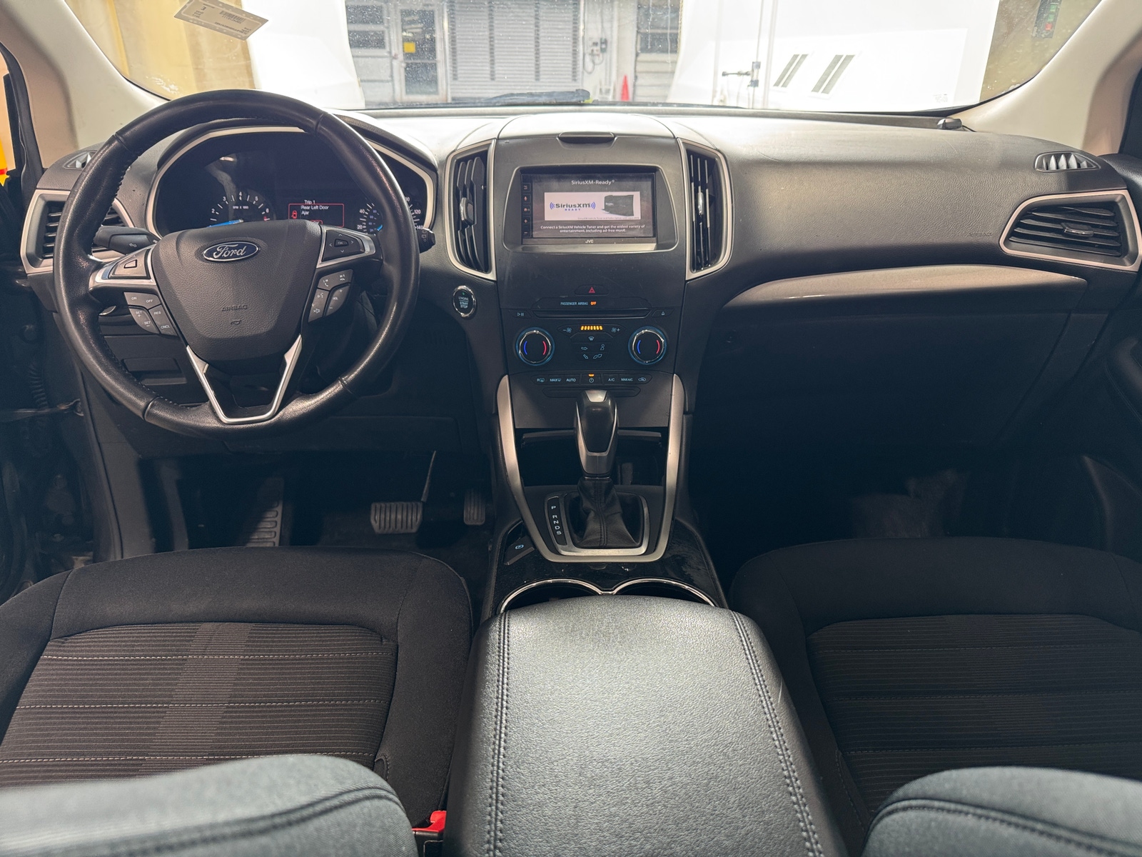 Thumbnail: 2017 Ford Edge - 3