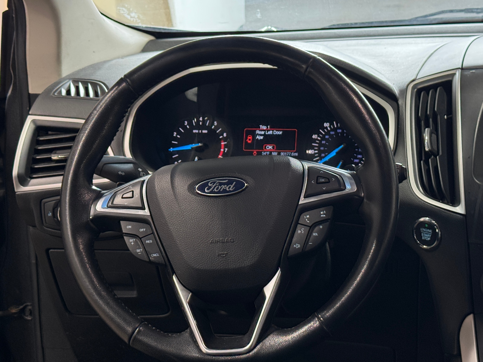 Thumbnail: 2017 Ford Edge - 5