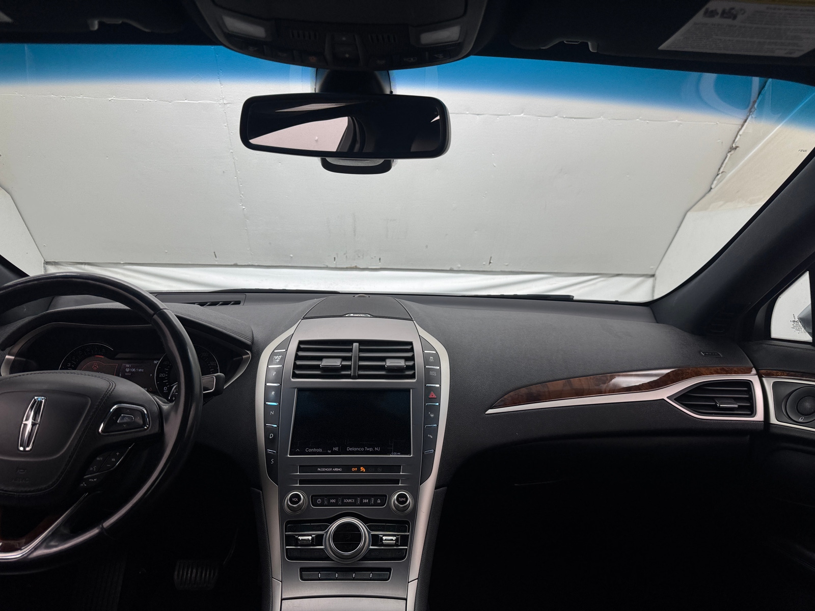 Thumbnail: 2020 Lincoln MKZ - 2