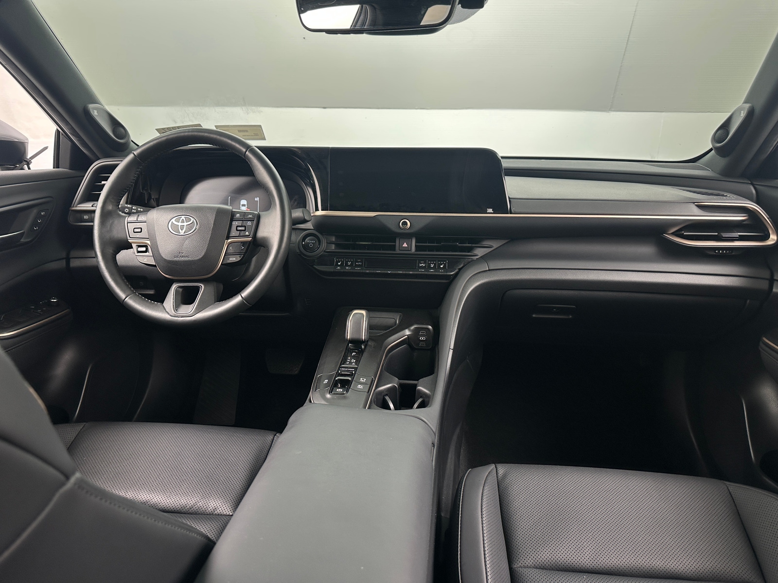 Thumbnail: 2023 Toyota Crown - 2