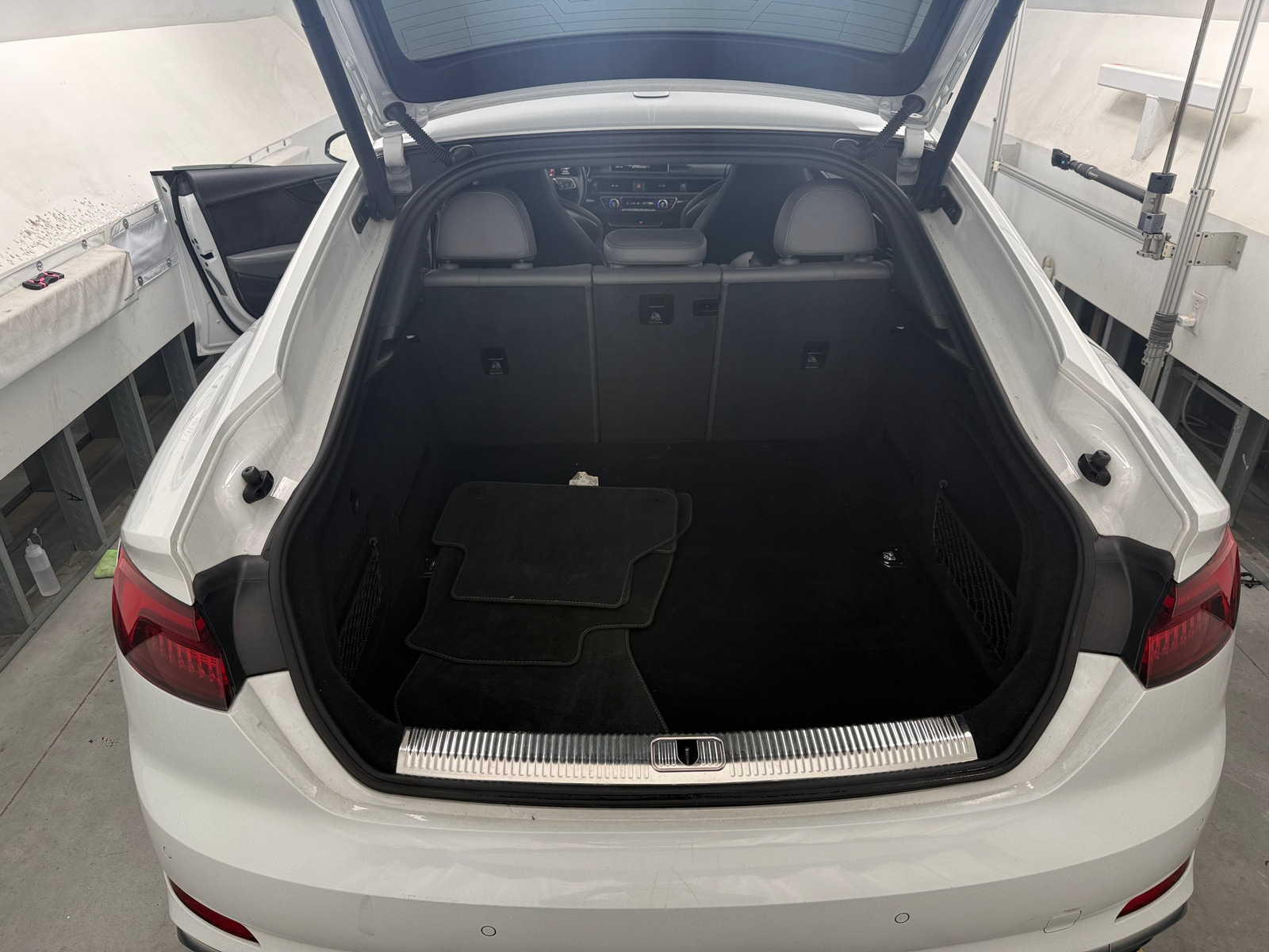 Thumbnail: 2018 Audi S5 - 6