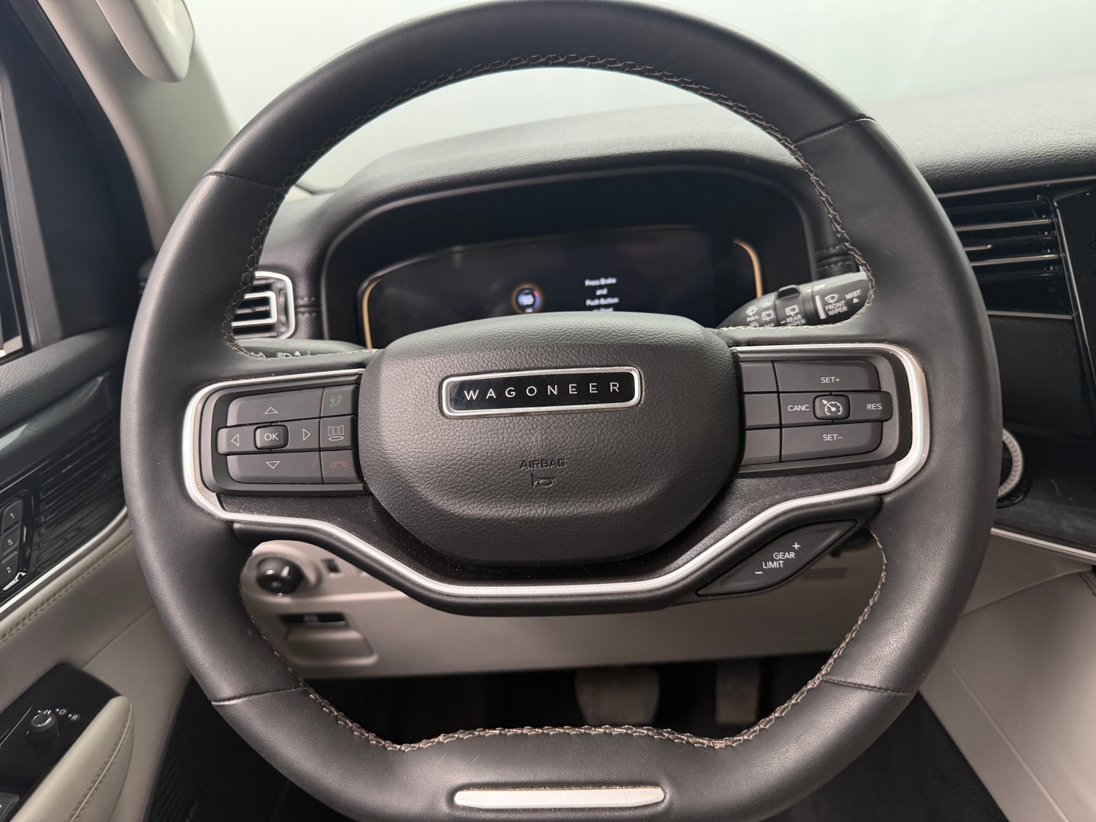 Thumbnail: 2023 Jeep Wagoneer - 4