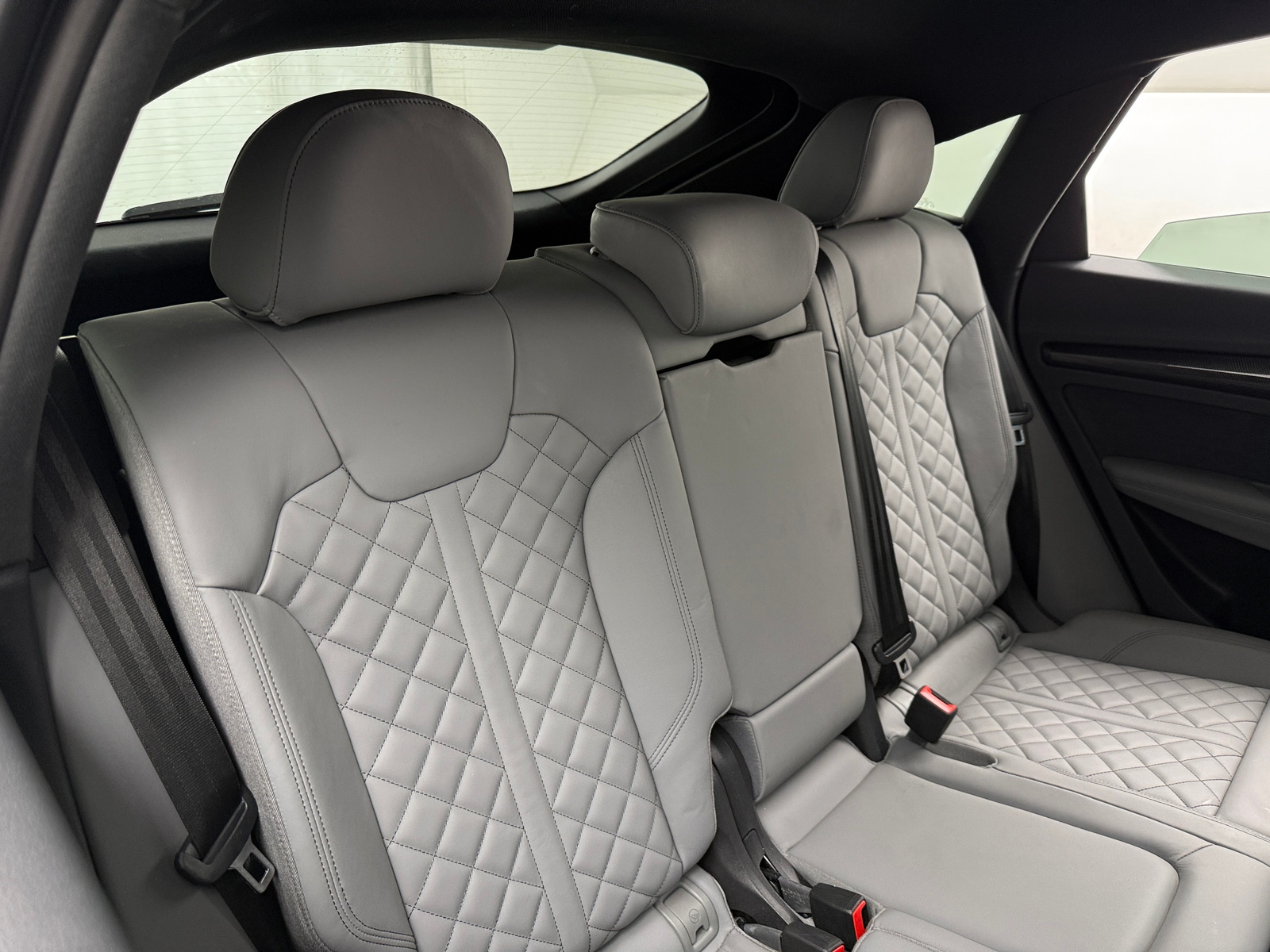 Thumbnail: 2024 Audi SQ5 - 5