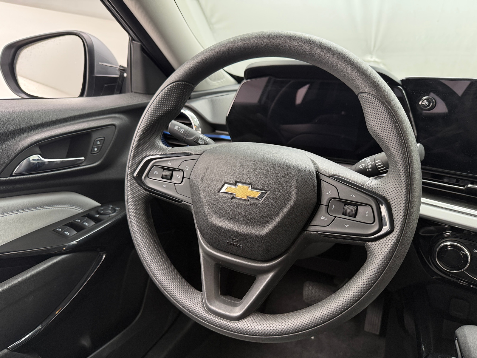 Thumbnail: 2025 Chevrolet Trax - 5