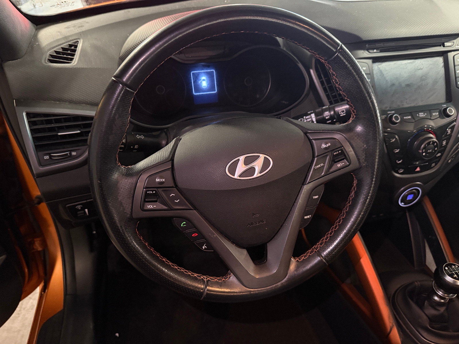 Thumbnail: 2016 Hyundai Veloster - 4