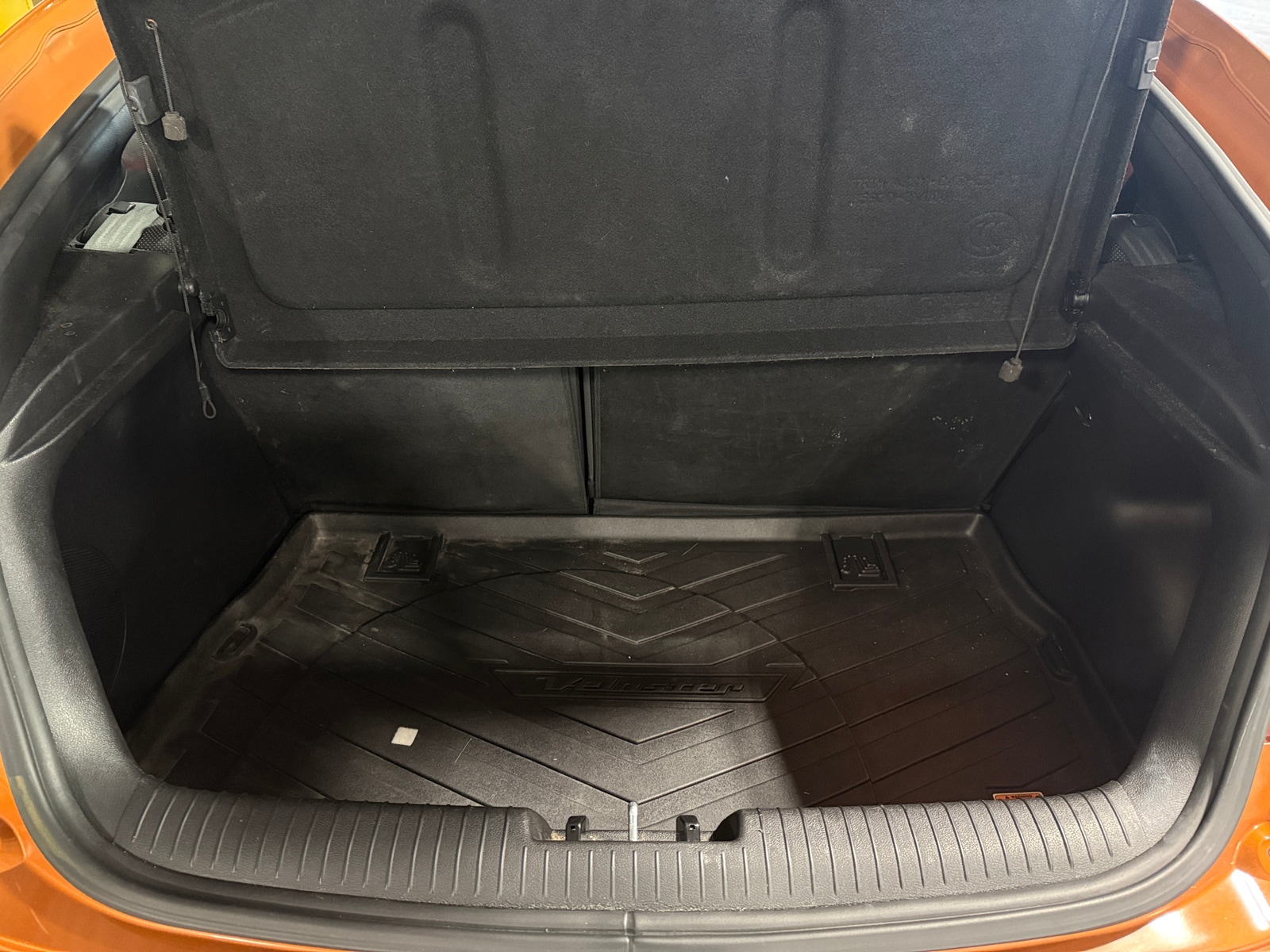 Thumbnail: 2016 Hyundai Veloster - 6