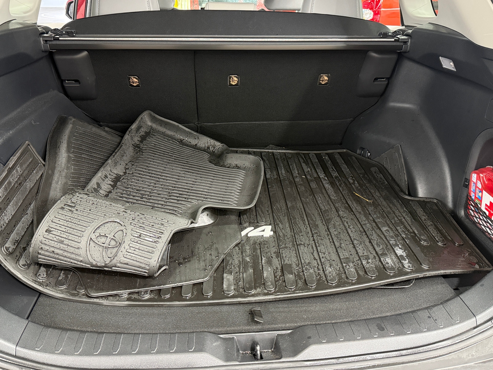 Thumbnail: 2020 Toyota RAV4 - 6